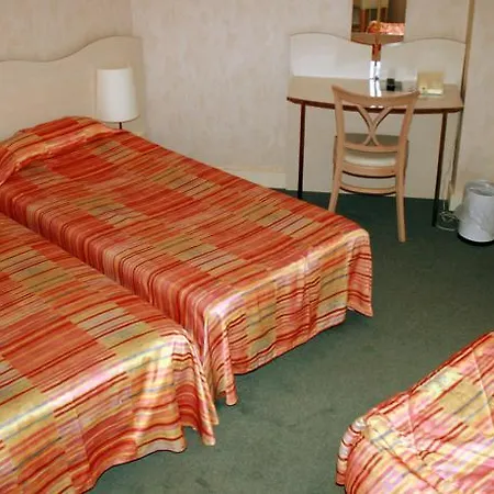 Hotel Eiffel Blomet Parigi