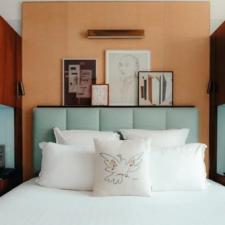Hotel Eiffel Blomet