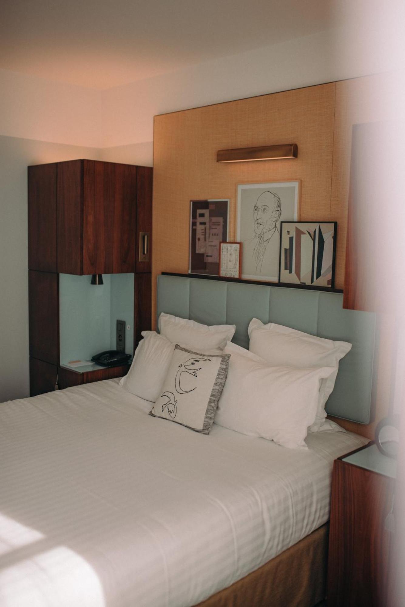 Hotel Eiffel Blomet Parigi