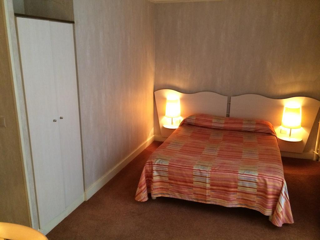 Hotel Eiffel Blomet Parigi